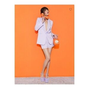 Alice + Olivia Conry Short in Lavender NWT